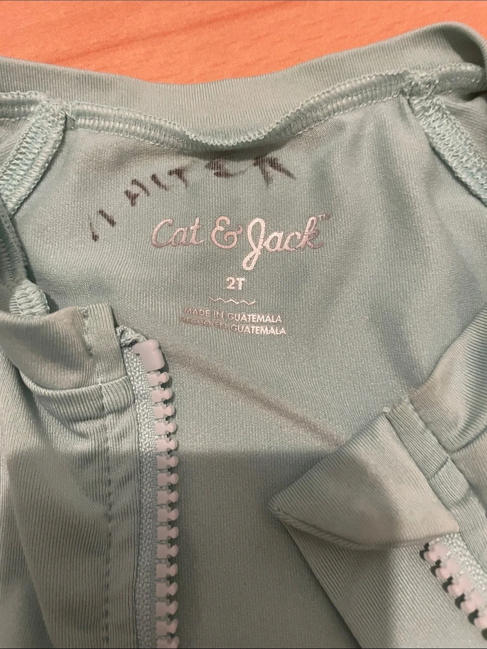 Cat & Jack smoke pet